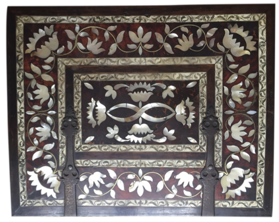 Unknown Artist, ‘Caja de carey con paisaje del Puerto de Indias’, Siglo XVIII, Mario Uvence