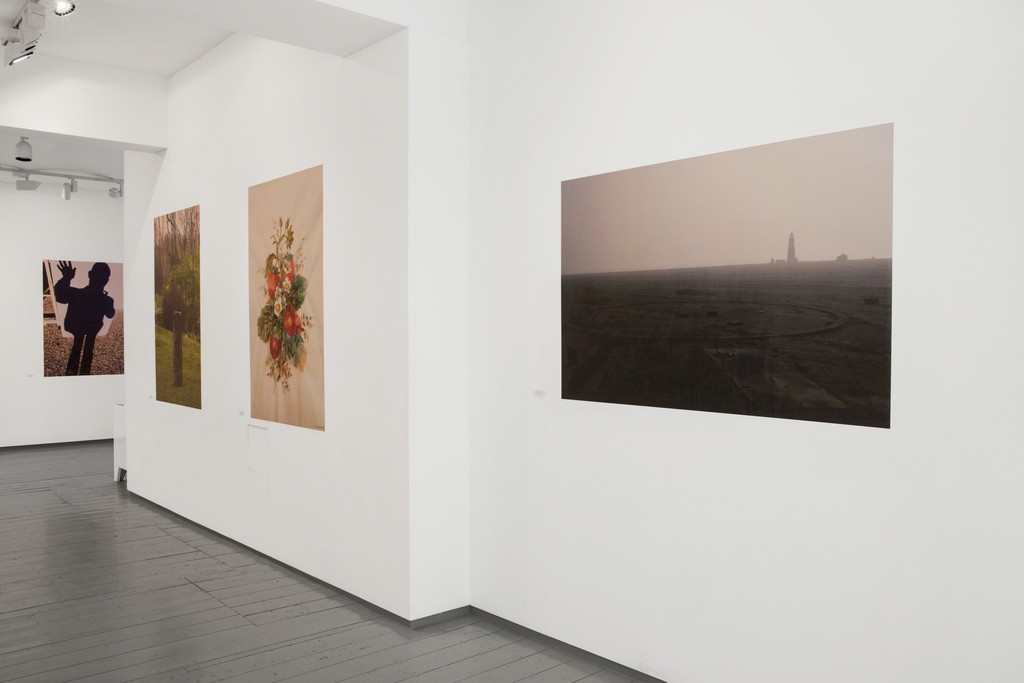 Installation at Paul Stolper Gallery - SNAP / THE PORTFOLIO 2012 -
June 03, 2012 - June 15, 2013 Installation at Paul Stolper Gallery - SNAP / THE PORTFOLIO 2012 -
June 03, 2012 - June 15, 2013