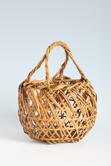 Yamamoto Chikuryosai, ‘Whitened Bamboo Handled Flower Basket (T-4277)’, 1922-1955, Erik Thomsen