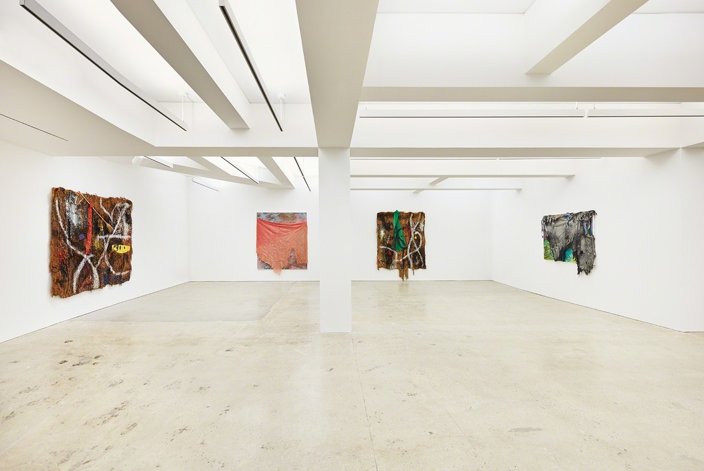© 2018, Successió Miró/Artists Rights Society (ARS), New York
© David Hammons
Installation view, Nahmad Contemporary, Photographs by Tom Powel Imaging © 2018, Successió Miró/Artists Rights Society (ARS), New York
© David Hammons
Installation view, Nahmad Contemporary, Photographs by Tom Powel Imaging
