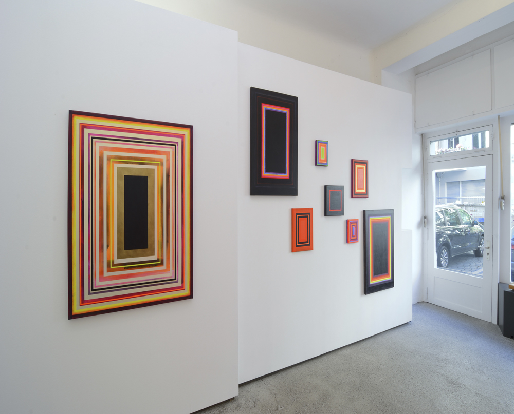 View of the exhibition at Straßen-Salon; photo Jürgen Baumann View of the exhibition at Straßen-Salon; photo Jürgen Baumann