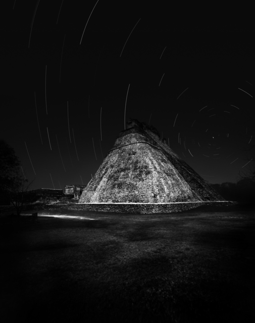 Tomás Casademunt, ‘Piramide del Adivino, serie Maya Puuc’, 2009, Photography, Pigmentos sobre papel algodon, le laboratoire