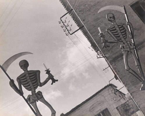 Pasquale de Antonis, ‘Abruzzo Spoltore Processione del Venerdi Santo Pasqua’, 1935 / 1960c, Photography, Silver print on original mount, Contemporary Works/Vintage Works