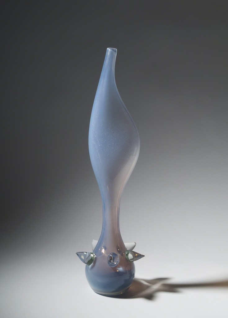 "Spaziale". One-off vase, 1956.
Ezio RIZZETTO for Ferro Lazzarini, Murano, Italy. H. 44 cm
Marc Heiremans @ Design Miami/ Basel 2016 "Spaziale". One-off vase, 1956.
Ezio RIZZETTO for Ferro Lazzarini, Murano, Italy. H. 44 cm
Marc Heiremans @ Design Miami/ Basel 2016
