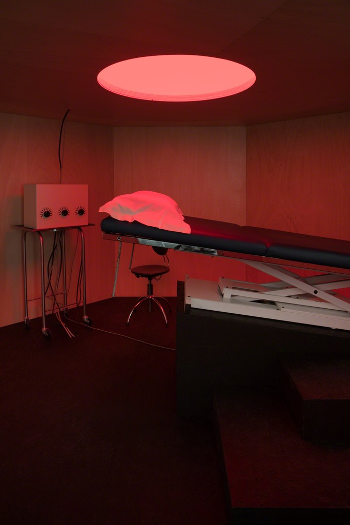 James Turrell »Alien Exam | Aten Reign« | Photo: Florian Holzherr James Turrell »Alien Exam | Aten Reign« | Photo: Florian Holzherr