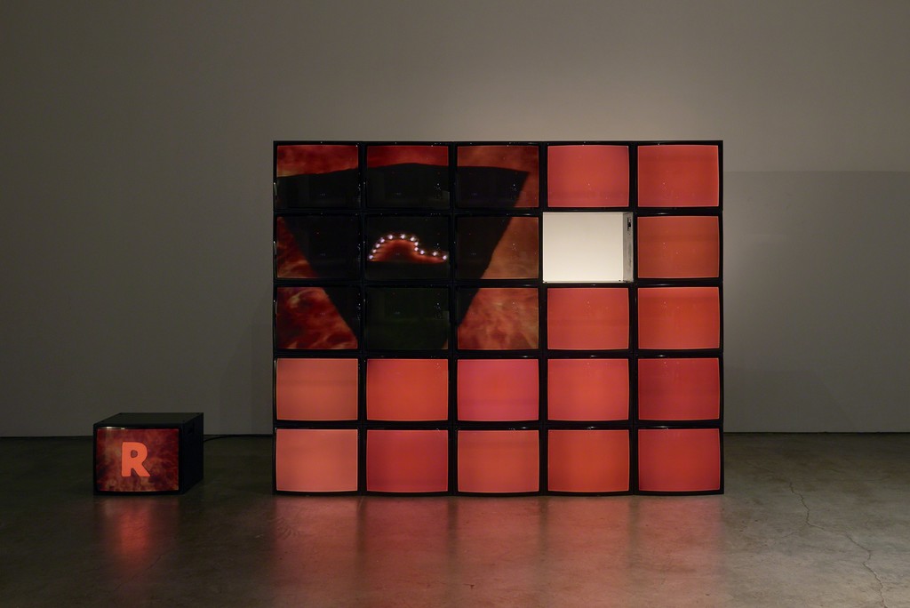 Maria Vedder, PAL oder Never The Same Color, 1988, installation view. Video installation with twenty-five monitors, sound. 7.6 x 13.7 x 1.2 feet (2.33 x 4.17 x 0.42 m). 5:32 minutes. Courtesy the artist Photo: Kyle Knodell
Maria Vedder, PAL oder Never The Same Color, 1988, installation view. Video installation with twenty-five monitors, sound. 7.6 x 13.7 x 1.2 feet (2.33 x 4.17 x 0.42 m). 5:32 minutes. Courtesy the artist Photo: Kyle Knodell