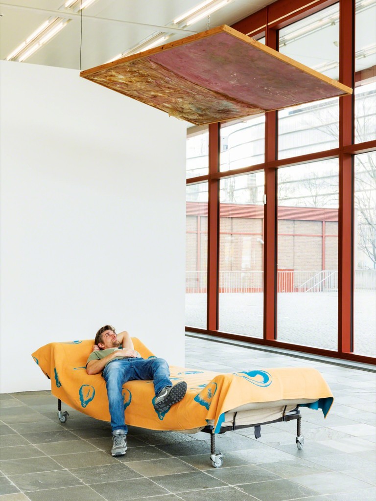 Franz West – Rudolf Polanszky, Siesta, 2003, Courtesy Franz West Privatstiftung (cover Salammbô) and Galerie Bärbel Grässlin, Frankfurt a. M., Exhibition view Franz West – ARTISTCLUB, 2016, Photo: © Belvedere, Vienna, © Archiv Franz West Franz West – Rudolf Polanszky, Siesta, 2003, Courtesy Franz West Privatstiftung (cover Salammbô) and Galerie Bärbel Grässlin, Frankfurt a. M., Exhibition view Franz West – ARTISTCLUB, 2016, Photo: © Belvedere, Vienna, © Archiv Franz West