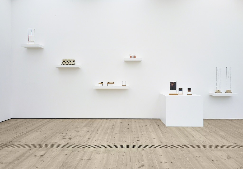 Installation view of "B. Wurtz Selected Works 1970-2015." Foto: John McKenzie © BALTIC Centre for Contemporary Art Installation view of "B. Wurtz Selected Works 1970-2015." Foto: John McKenzie © BALTIC Centre for Contemporary Art