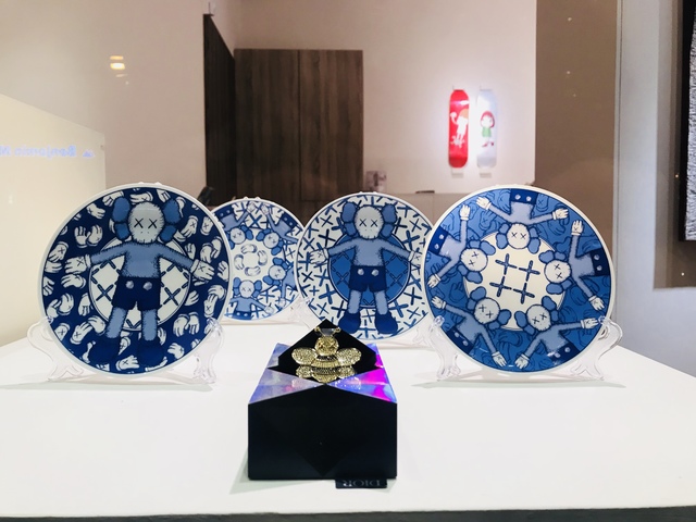 KAWS, ‘Dior x Kaws bee pin’, 2019, Gin Huang Gallery