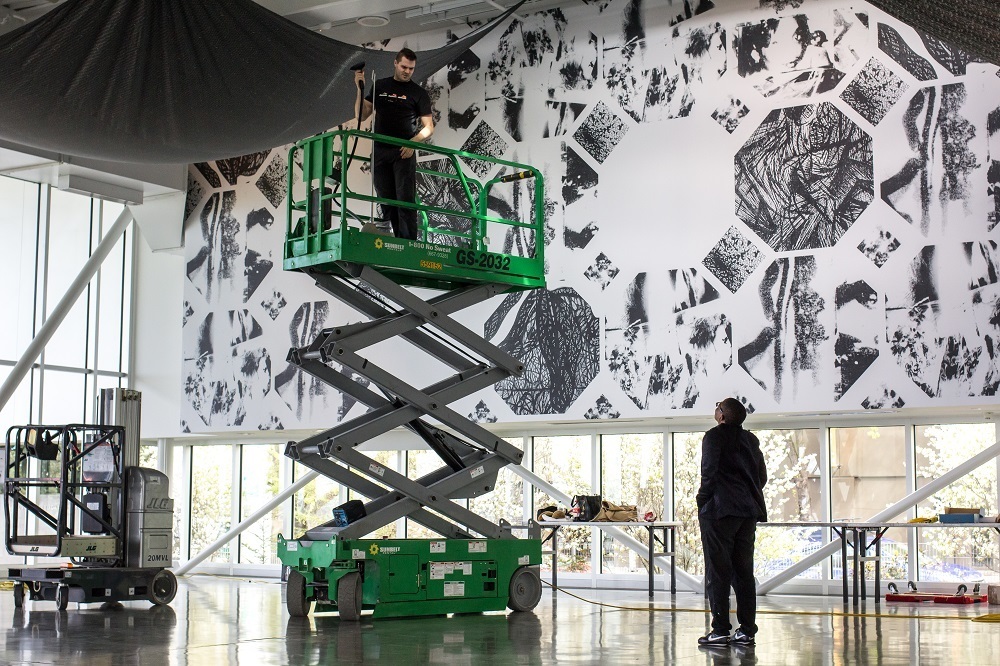 Installation view of Sam Vernon, "How Ghosts Sleep: Seattle" (2015). Courtesy of Seattle Art Museum. Installation view of Sam Vernon, "How Ghosts Sleep: Seattle" (2015). Courtesy of Seattle Art Museum.