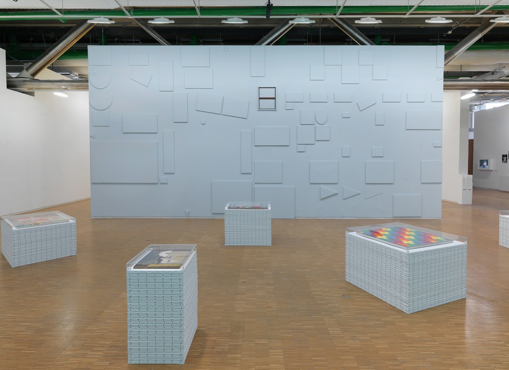 Installation view of "Claude Rutault: D'où je viens, où je suis, où je vais" at Centre Pompidou, Paris (2015-2016) Photo: G. Meguerditchian Installation view of "Claude Rutault: D'où je viens, où je suis, où je vais" at Centre Pompidou, Paris (2015-2016) Photo: G. Meguerditchian