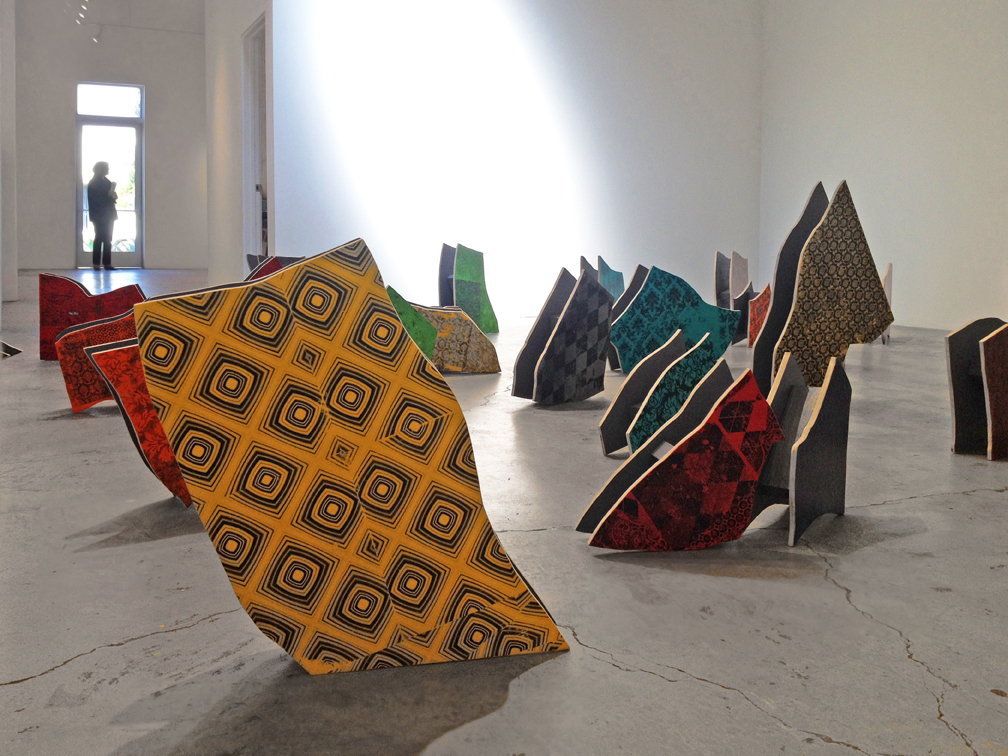 Hugo Crosthwaite "Shattered Mural" installation Hugo Crosthwaite "Shattered Mural" installation