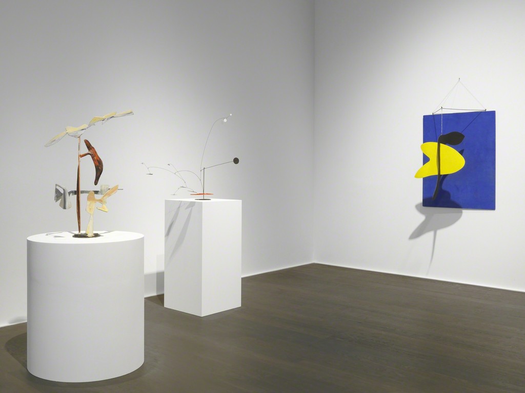 Installation view, Alexander Calder / David Smith, Hauser & Wirth, Zürich, 12 June – 16 September 2017. © 2017 Calder Foundation, New York / Artists Rights Society (ARS), New York; © 2017 David Smith Estate Installation view, Alexander Calder / David Smith, Hauser & Wirth, Zürich, 12 June – 16 September 2017. © 2017 Calder Foundation, New York / Artists Rights Society (ARS), New York; © 2017 David Smith Estate