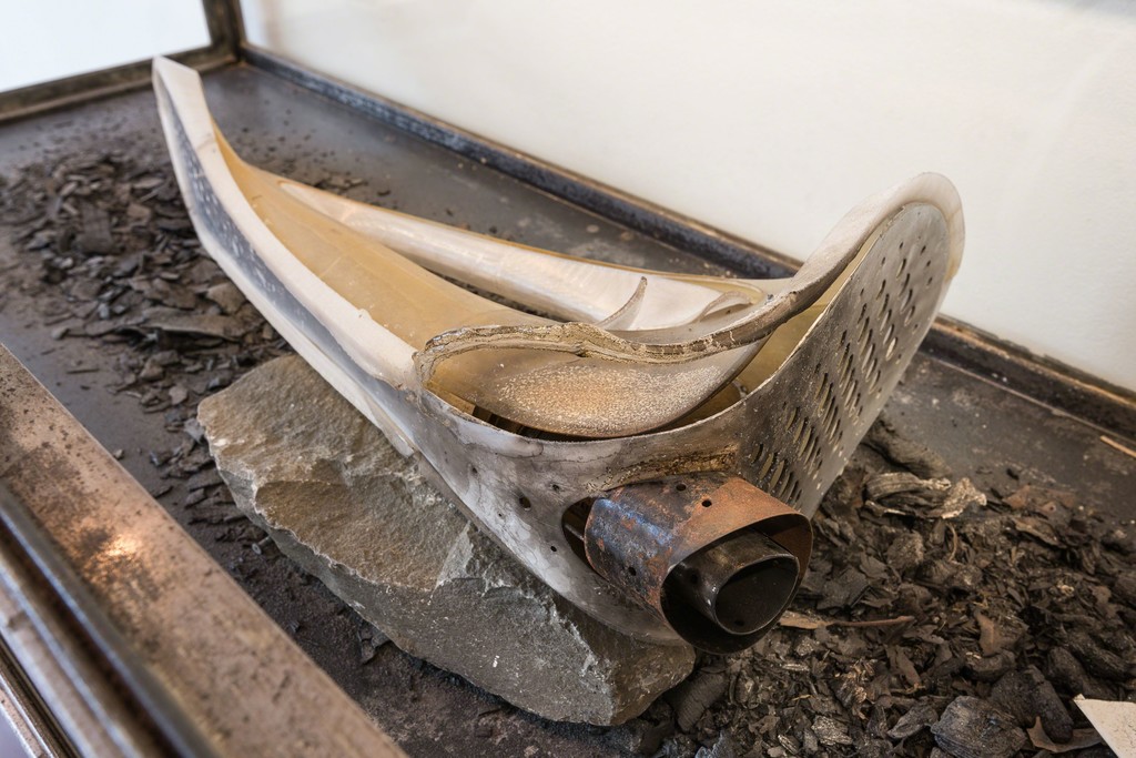 Fabricated torch which was used for the Yanai's border crossing performance in 1930's cabinet. Fabricated torch which was used for the Yanai's border crossing performance in 1930's cabinet.