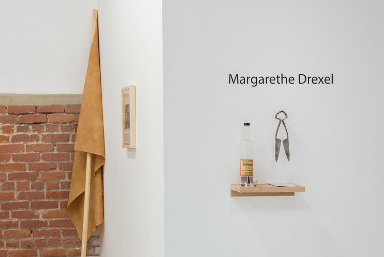Margarethe Drexel, 'Potentilla erecta. Mens sana in corpore sano.' Installation view, Chimento Contemporary. Photo: Ruben Diaz. Margarethe Drexel, 'Potentilla erecta. Mens sana in corpore sano.' Installation view, Chimento Contemporary. Photo: Ruben Diaz.