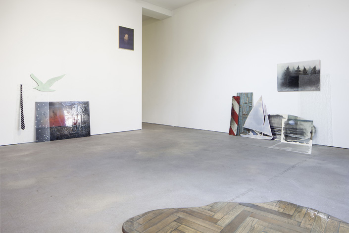 Robert Elfgen
I WISH MY PICTURES
Installation view Sprüth Magers Berlin, 2014 Robert Elfgen
I WISH MY PICTURES
Installation view Sprüth Magers Berlin, 2014