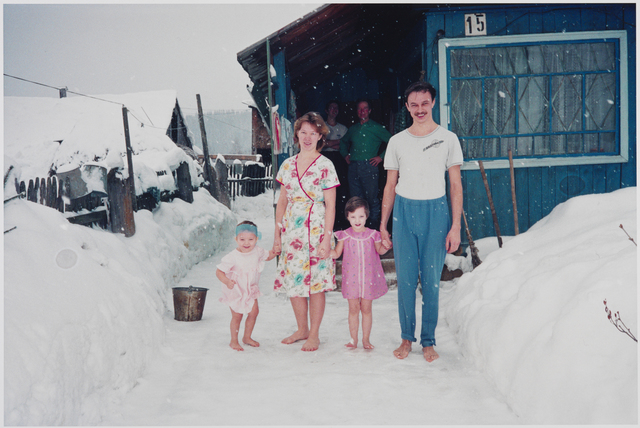 Bertien van Manen, ‘Pjotr and his family, Aspanas, Siberia’, 1993, Yancey Richardson Gallery