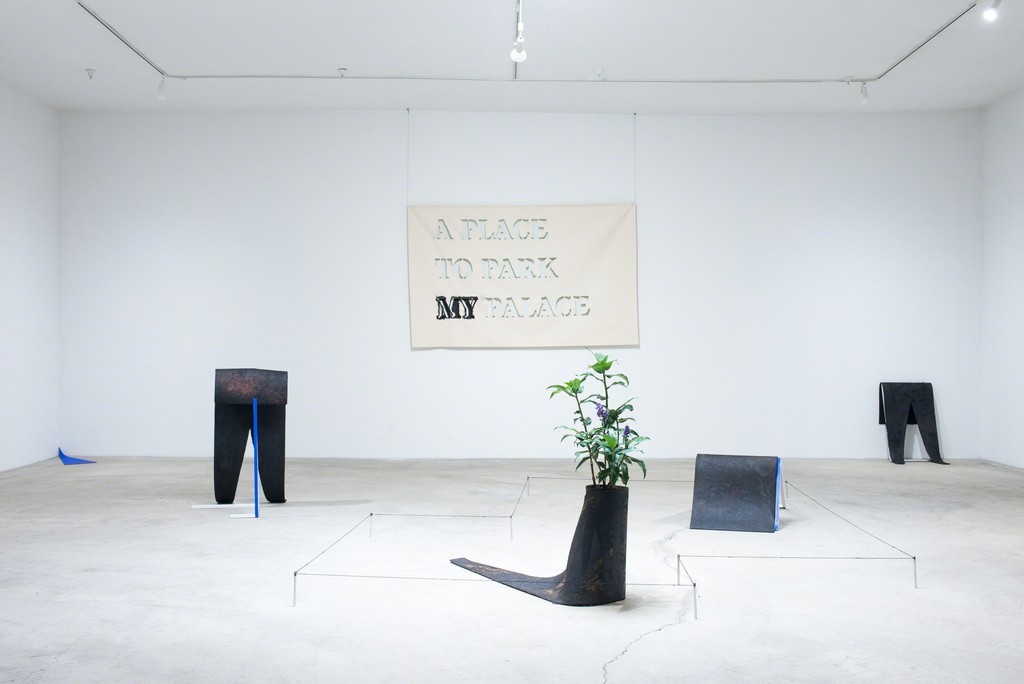 Falling, 2017
Installation View
Ace Gallery Los Angeles Falling, 2017
Installation View
Ace Gallery Los Angeles