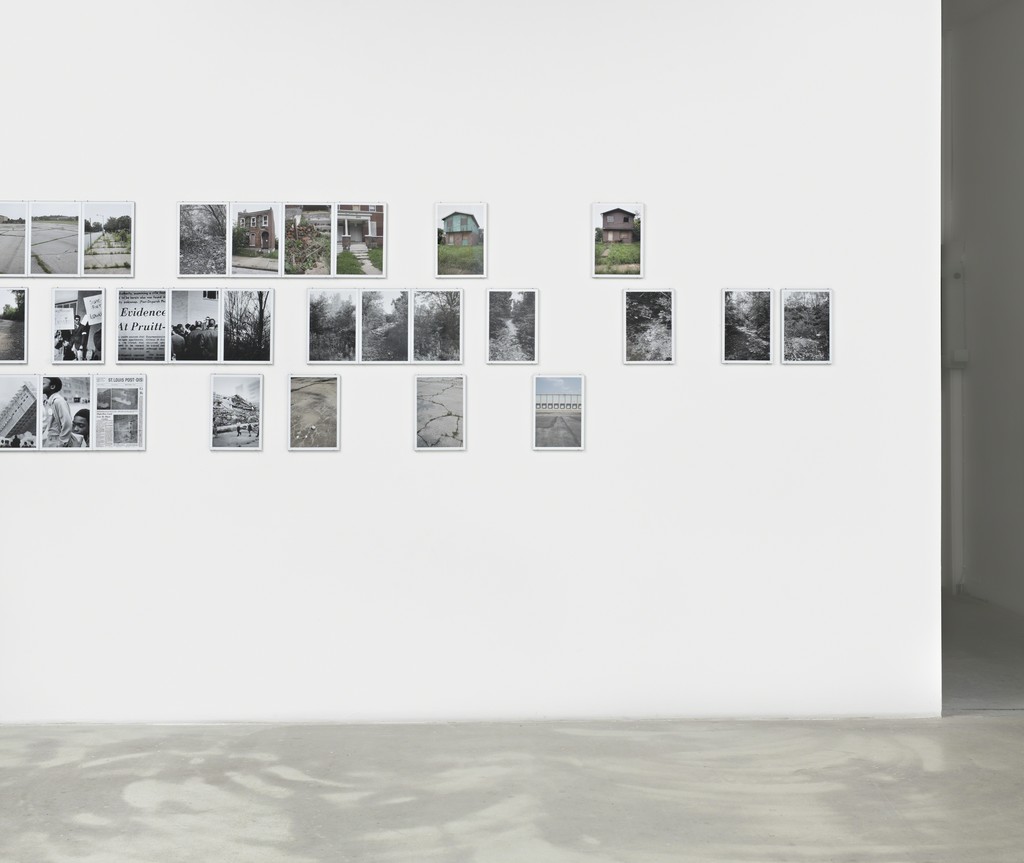 Peggy Buth, exhibition view of THEN/NOW PRUITT-IGOE, 2015, 95 archiv prints, forex glass, each 19,5 x 28 cm Peggy Buth, exhibition view of THEN/NOW PRUITT-IGOE, 2015, 95 archiv prints, forex glass, each 19,5 x 28 cm