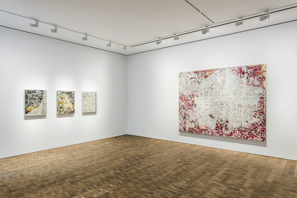 Installation view, ‘Mark Bradford’, Hauser & Wirth Hong Kong, 2018 © Mark Bradford Courtesy the artist and Hauser & Wirth Photo: JJYPHOTO Installation view, ‘Mark Bradford’, Hauser & Wirth Hong Kong, 2018 © Mark Bradford Courtesy the artist and Hauser & Wirth Photo: JJYPHOTO