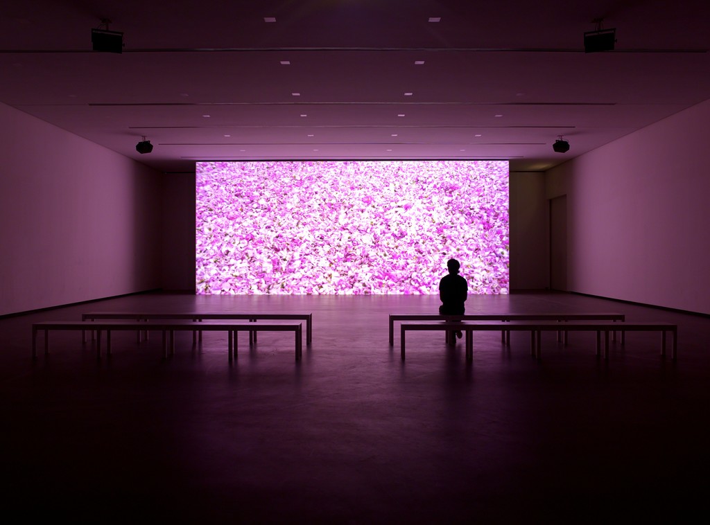 Sarah Morris - Strange Magic 2014 © Fondation Louis Vuitton Marc Domage © Parallax Sarah Morris - Strange Magic 2014 © Fondation Louis Vuitton Marc Domage © Parallax