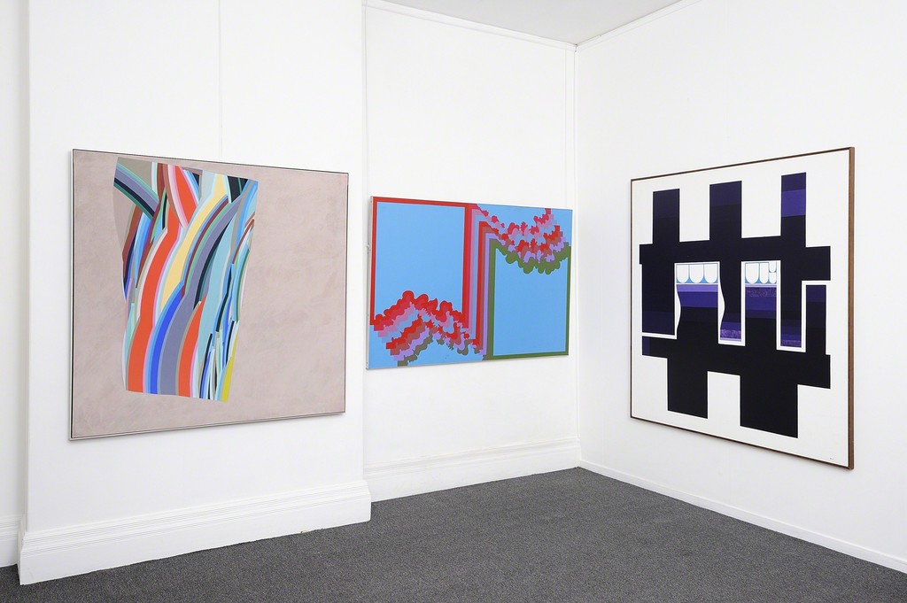Alun Leach-Jones, Red and Cream to Green, 1976 (left)
Col Jordan, Framespace with Uncloud Crowd, 1972 (middle)
George Johnson, Purple Relationship No.1, 1971 (right) Alun Leach-Jones, Red and Cream to Green, 1976 (left)
Col Jordan, Framespace with Uncloud Crowd, 1972 (middle)
George Johnson, Purple Relationship No.1, 1971 (right)