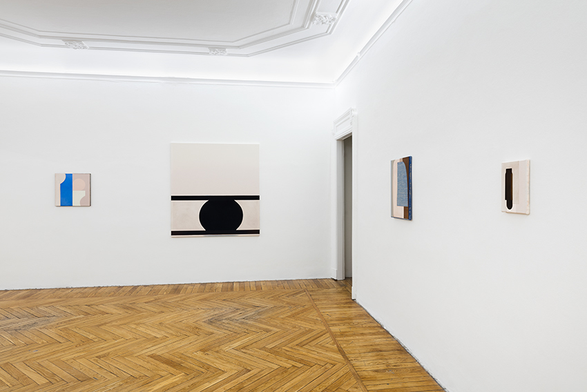 Svenja Deininger, Second Sentece, 2017
Installation view at Federica Schiavo Gallery Milano
ph. Andrea Rossetti Svenja Deininger, Second Sentece, 2017
Installation view at Federica Schiavo Gallery Milano
ph. Andrea Rossetti
