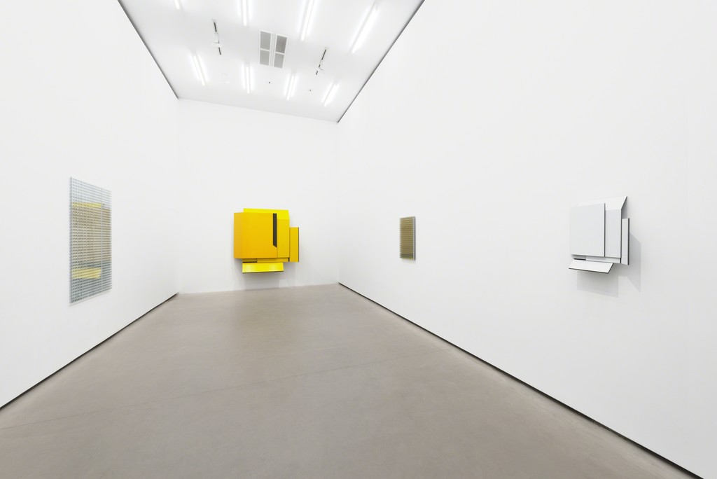 Carsten Sievers, STUTZEN, Exhibition view, Galerie EIGEN + ART Berlin, Photo: Uwe Walter, Berlin Carsten Sievers, STUTZEN, Exhibition view, Galerie EIGEN + ART Berlin, Photo: Uwe Walter, Berlin