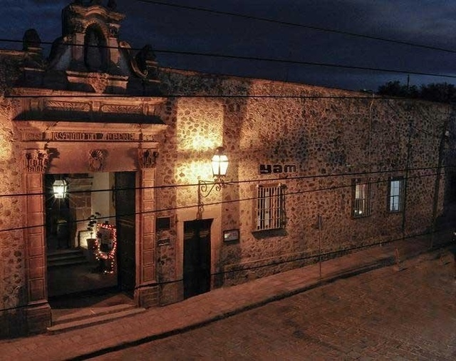 Yam Gallery logo
