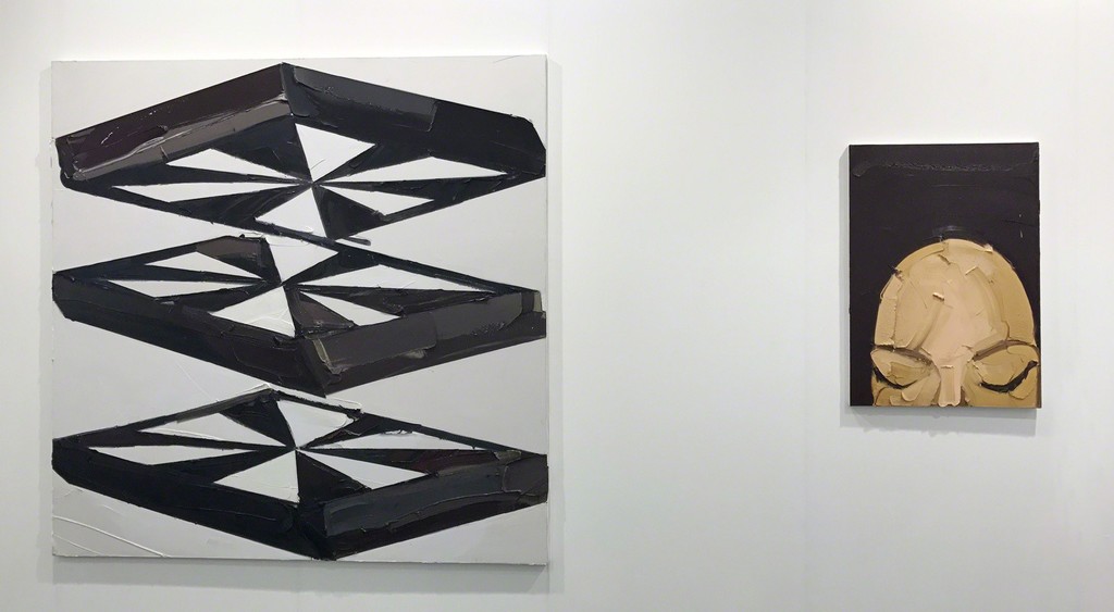 Martin Wehmer | Fanghe | Oil on canvas | 200 x 200 cm (Left)
Martin Wehmer | Tou | Oil on canvas | 100 x 70 cm (Right) Martin Wehmer | Fanghe | Oil on canvas | 200 x 200 cm (Left)
Martin Wehmer | Tou | Oil on canvas | 100 x 70 cm (Right)