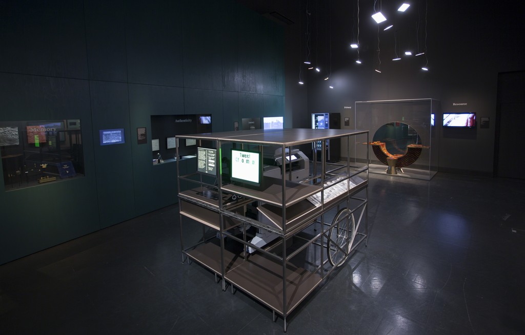 Installation view of 'What is Luxury' a the V&A (c) Victoria and Albert Museum, London Installation view of 'What is Luxury' a the V&A (c) Victoria and Albert Museum, London