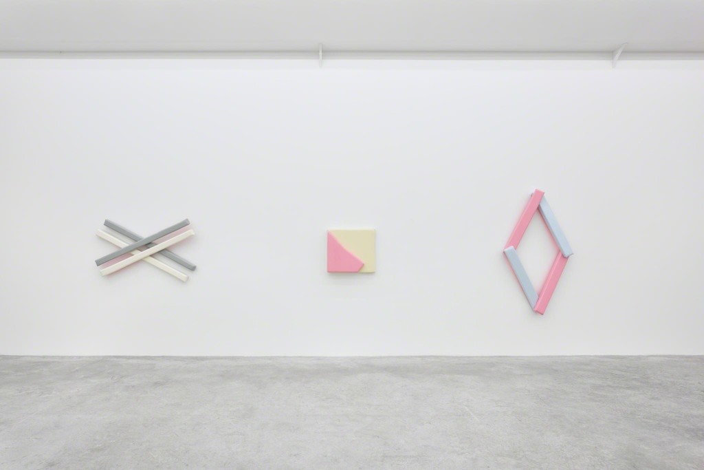 Justin Adian 'Waltz' at Almine Rech Gallery in Paris
09.01 - 27.02.2016
Courtesy of the Artist and Almine Rech Gallery
Photo: Rebecca Fanuele
Justin Adian 'Waltz' at Almine Rech Gallery in Paris
09.01 - 27.02.2016
Courtesy of the Artist and Almine Rech Gallery
Photo: Rebecca Fanuele