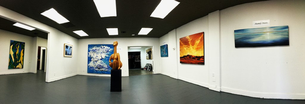 Front gallery installation (from left):
Mario Pikus, Joe Novak, Mario Pikus, sculpture by Robert Reeves, Shana Johnson, Mandy Main (2) Front gallery installation (from left):
Mario Pikus, Joe Novak, Mario Pikus, sculpture by Robert Reeves, Shana Johnson, Mandy Main (2)