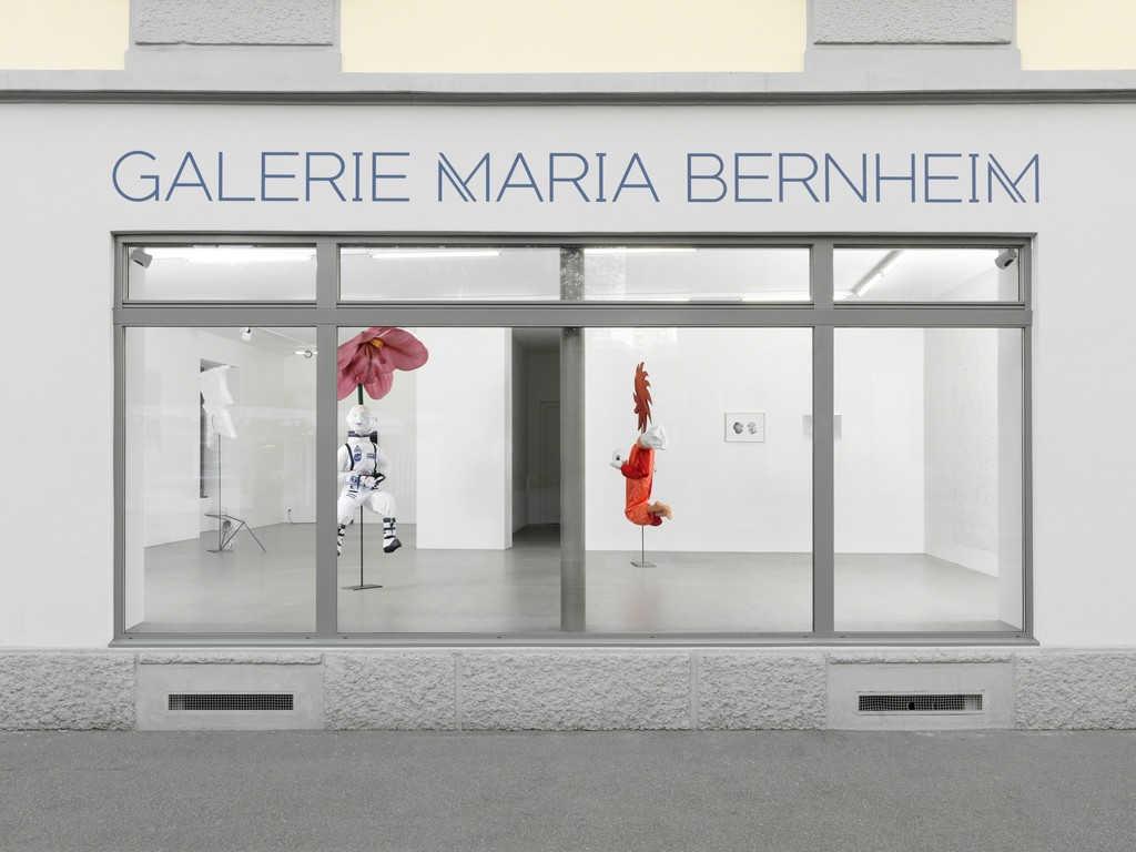 Miriam Laura Leonardi, "Orphan at the Cemetery," Galerie Maria Bernheim, 2016 Miriam Laura Leonardi, "Orphan at the Cemetery," Galerie Maria Bernheim, 2016