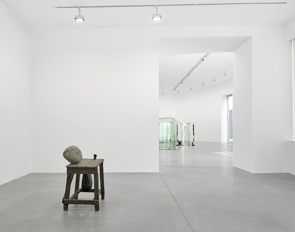 Artworks © Tatiana Trouvé. Photo: Matteo D'Eletto. Courtesy Gagosian. Artworks © Tatiana Trouvé. Photo: Matteo D'Eletto. Courtesy Gagosian.
