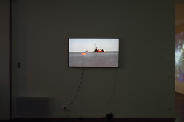Peter Campus, offshore, 2013, HD digital video, variable dimension, 26 min, edition of 5 Peter Campus, offshore, 2013, HD digital video, variable dimension, 26 min, edition of 5