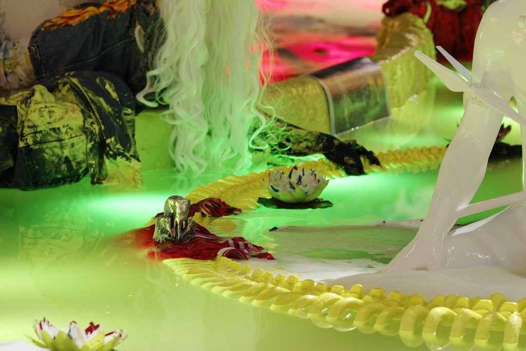 Exhibition view of Korakrit Arunanondchai "Painting with history in a room filled with people with funny names 3", Palais de Tokyo (24.06 – 13.09 2015). Courtesy of Korakrit Arunanondchai, C L E A R I N G (New York, Brussels) & Carlos/Ishikawa (London). Photo : Aurélien Mole Exhibition view of Korakrit Arunanondchai "Painting with history in a room filled with people with funny names 3", Palais de Tokyo (24.06 – 13.09 2015). Courtesy of Korakrit Arunanondchai, C L E A R I N G (New York, Brussels) & Carlos/Ishikawa (London). Photo : Aurélien Mole