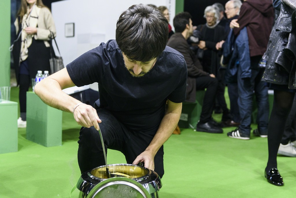 Eduardo Navarro -- ARCOmadrid 2018 -- photo © Luis Camacho, 2018 -- courtesy of the artist and Galeria Nara Roesler Eduardo Navarro -- ARCOmadrid 2018 -- photo © Luis Camacho, 2018 -- courtesy of the artist and Galeria Nara Roesler