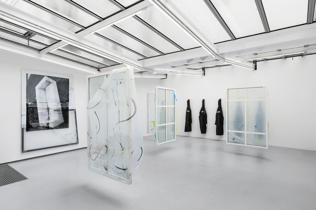 Exhibition view 'De 10h à 4h du matin'.
Valentin, Paris, 2016.
©Photo: Grégory Copitet / Courtesy of the artist and Valentin, Paris. Exhibition view 'De 10h à 4h du matin'.
Valentin, Paris, 2016.
©Photo: Grégory Copitet / Courtesy of the artist and Valentin, Paris.