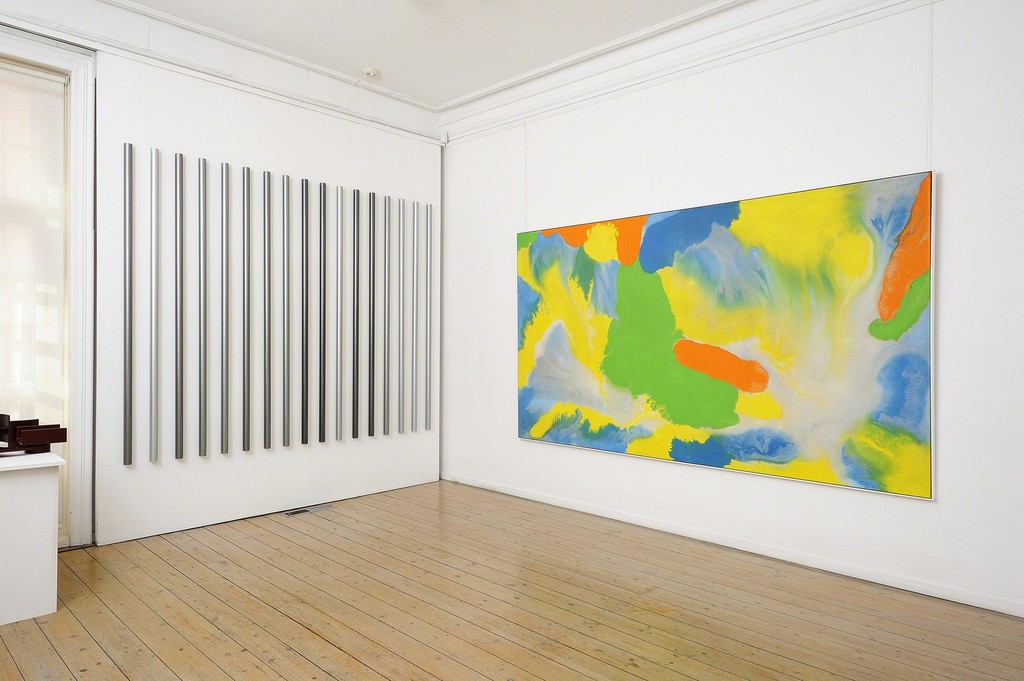 Nigel Lendon, Untitled Wall Structure #3, 1970/2012 (left), Ron Robertson-Swann, Tamarama, 1974 (right) Nigel Lendon, Untitled Wall Structure #3, 1970/2012 (left), Ron Robertson-Swann, Tamarama, 1974 (right)
