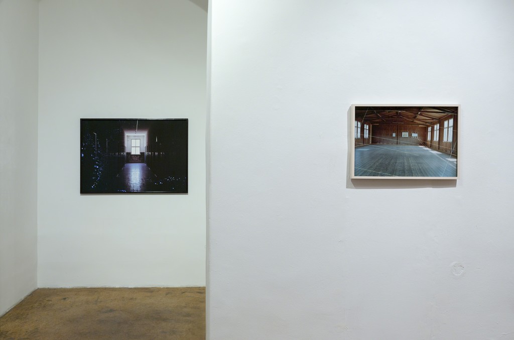 Marko Zink M 48° 15′ 24.13″ N, 14° 30′ 6.31″ E, exhibition view, galerie michaela stock, 2019, photo: Matthias Bildstein Marko Zink M 48° 15′ 24.13″ N, 14° 30′ 6.31″ E, exhibition view, galerie michaela stock, 2019, photo: Matthias Bildstein