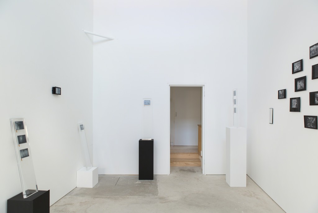 Antony Cairns: E.I./Transition, installation view, Roman Road, London, 11 September – 23 October 2015. © Ollie Hammick Antony Cairns: E.I./Transition, installation view, Roman Road, London, 11 September – 23 October 2015. © Ollie Hammick