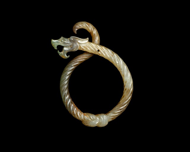 Unknown Chinese, ‘Knotted Dragon Pendant (戰國 絞絲龍形玉佩)’, 3rd century B.C., Jewelry, Jade (nephrite), The Metropolitan Museum of Art