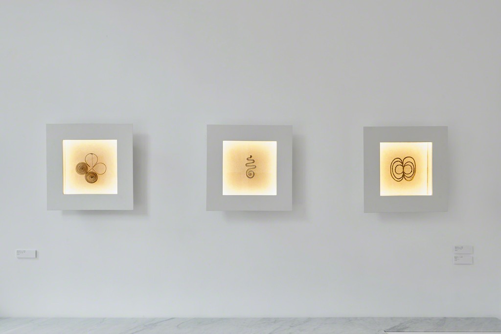 Installation view, “The Boldness of Calder,” Louisa Guinness Gallery, London, 2016. Photo: Tom Carter Installation view, “The Boldness of Calder,” Louisa Guinness Gallery, London, 2016. Photo: Tom Carter