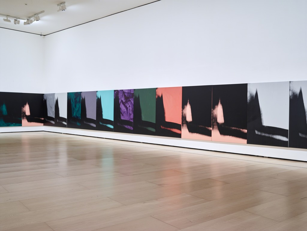 Andy Warhol, Shadows (1978–79). Installation view at Dia: Beacon, New York. © The Andy Warhol Foundation for the Visual Arts, Inc. / VEGAP Photo: Bill Jacobson Andy Warhol, Shadows (1978–79). Installation view at Dia: Beacon, New York. © The Andy Warhol Foundation for the Visual Arts, Inc. / VEGAP Photo: Bill Jacobson