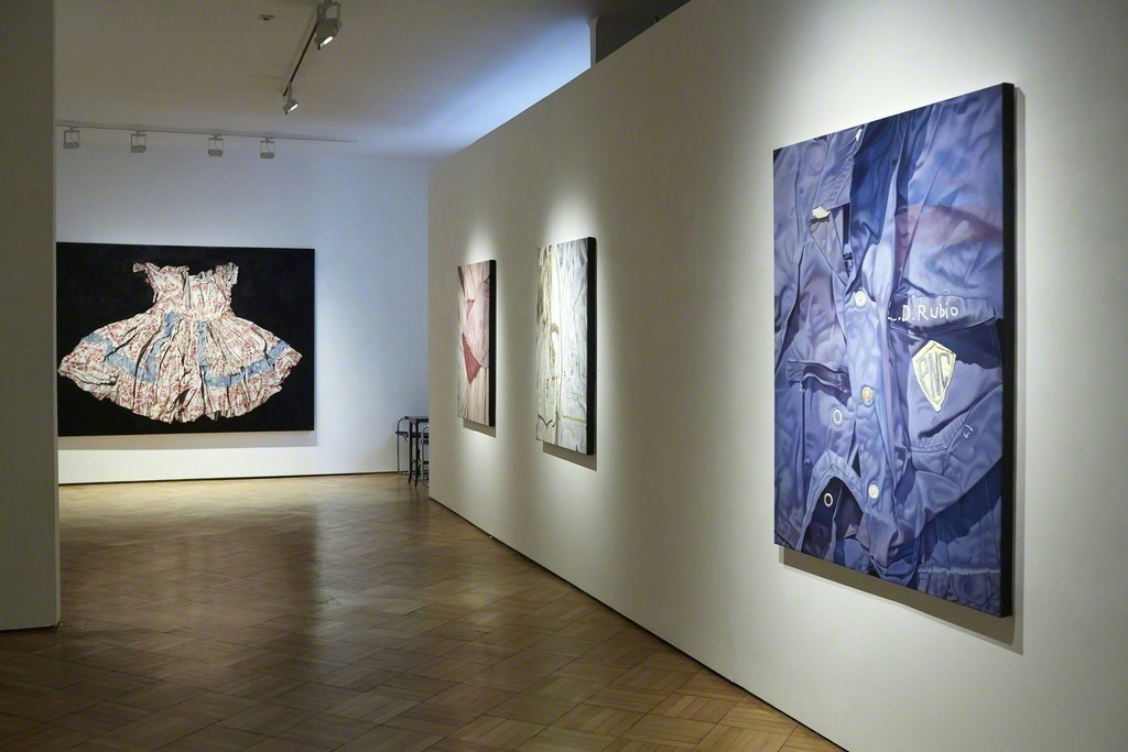 Marina Cruz, Read between the lines..., installation view. Galerie Ernst Hilger, Vienna. January 15 - February 16, 2019. Marina Cruz, Read between the lines..., installation view. Galerie Ernst Hilger, Vienna. January 15 - February 16, 2019.
