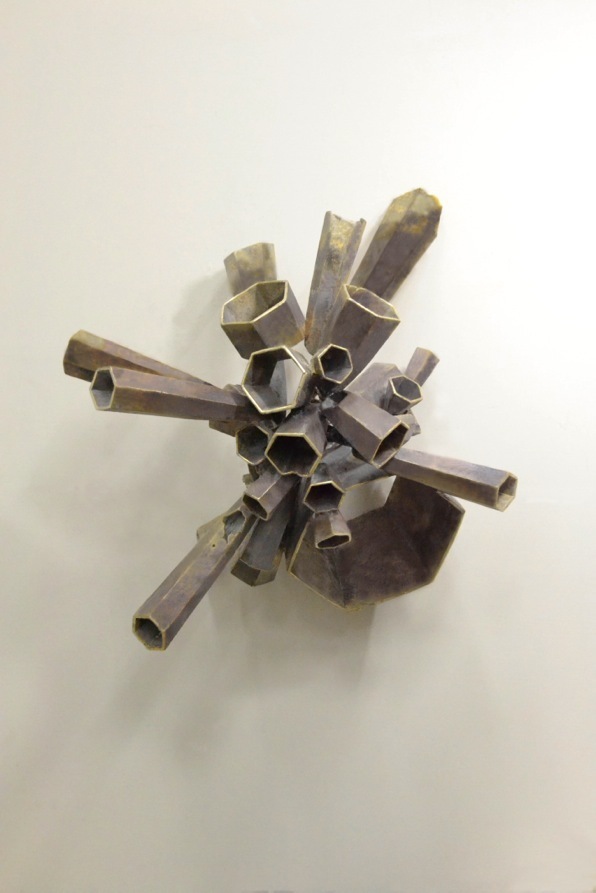 Mika Kenmoku “chord 1” 2016 brass
H47xW43xD32cm Mika Kenmoku “chord 1” 2016 brass
H47xW43xD32cm