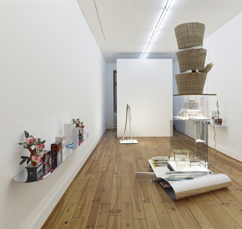 David Jablonowski, “Trade Alert”, Installation view
Galerie Markus Lüttgen, Köln David Jablonowski, “Trade Alert”, Installation view
Galerie Markus Lüttgen, Köln