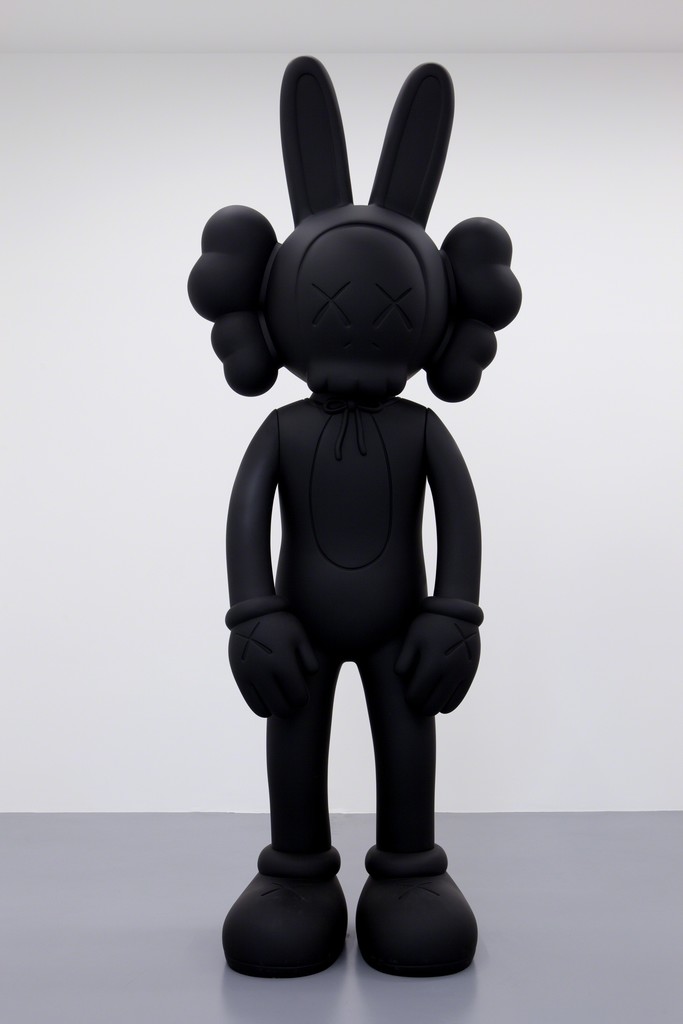 Installation view of "KAWS: WHERE THE END STARTS" at Modern Art Museum of Fort Worth, Fort Worth (2016). Image courtesy of Modern Art Museum of Fort Worth.
Installation view of "KAWS: WHERE THE END STARTS" at Modern Art Museum of Fort Worth, Fort Worth (2016). Image courtesy of Modern Art Museum of Fort Worth.