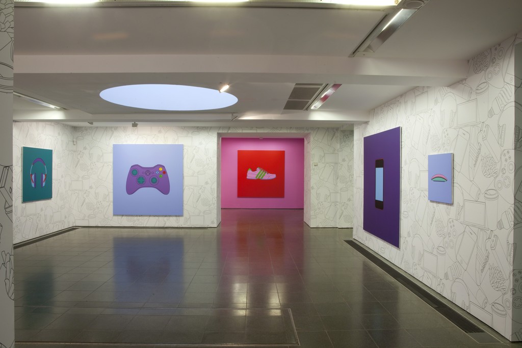 Installation view of "Michael Craig-Martin: Transience" at Serpentine Gallery, London, 2015-2016. Courtesy of the artist and Gagosian Gallery. Installation view of "Michael Craig-Martin: Transience" at Serpentine Gallery, London, 2015-2016. Courtesy of the artist and Gagosian Gallery.